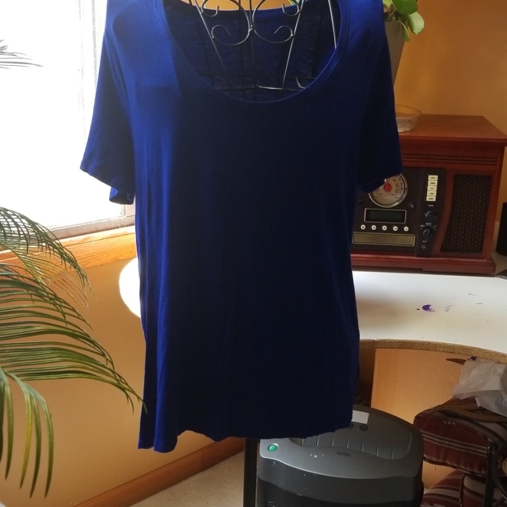 Short sleeved shirts